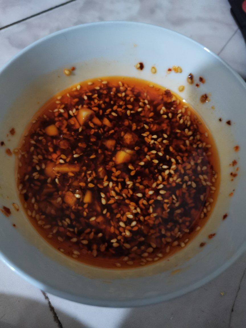酸辣凉拌面，天热就爱吃这口