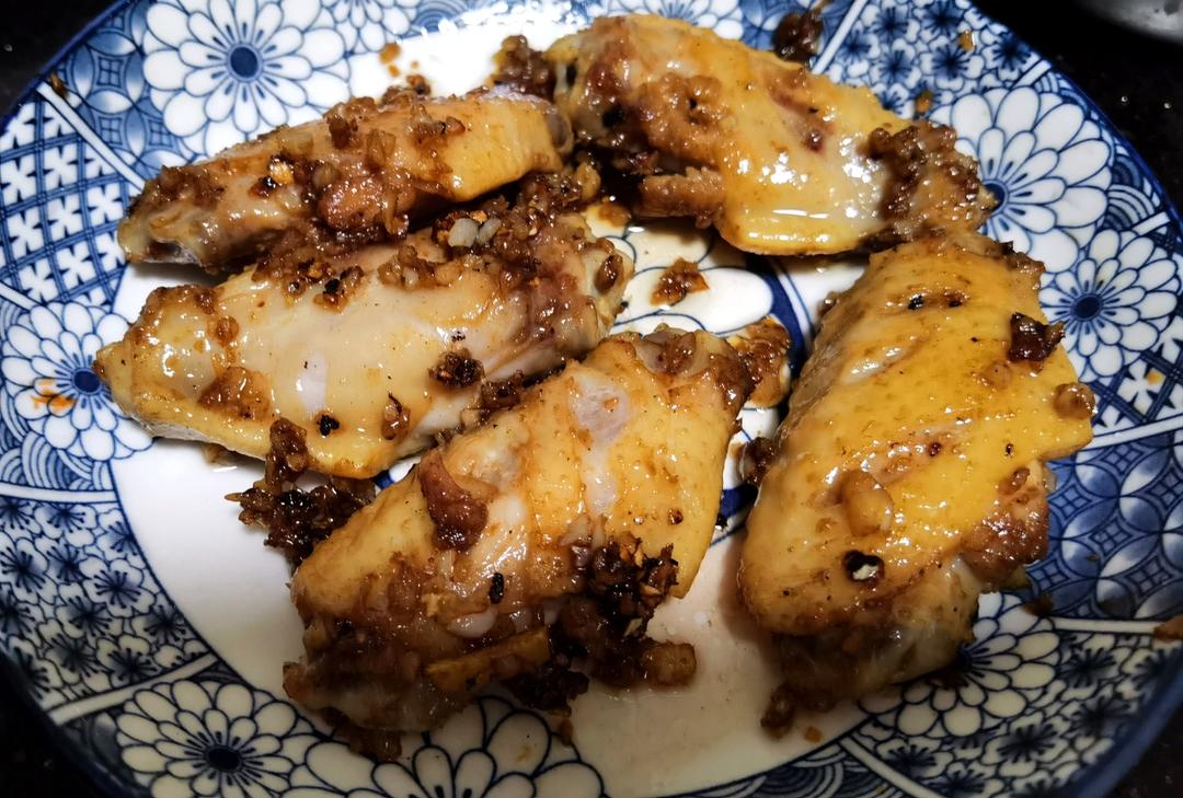 蒜香蚝油鸡翅中