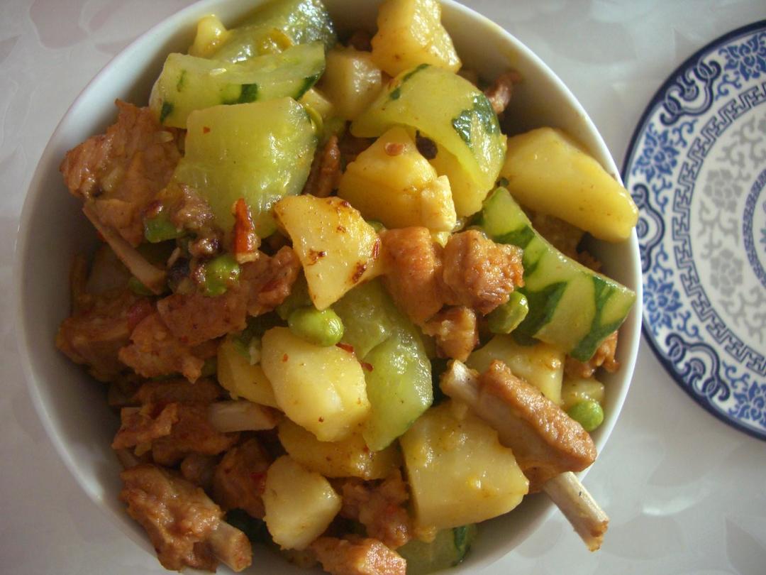 土豆青豆烧排骨