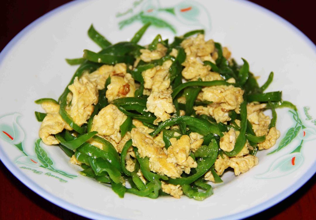 青椒炒蛋的做法