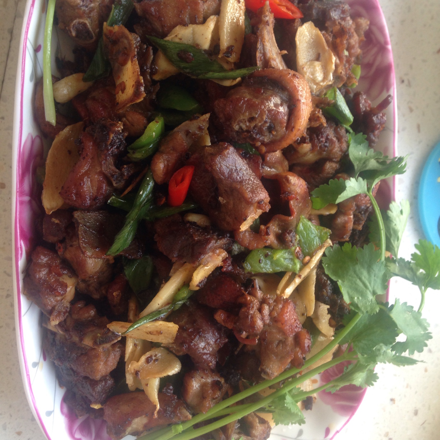 子姜焖鸭煲