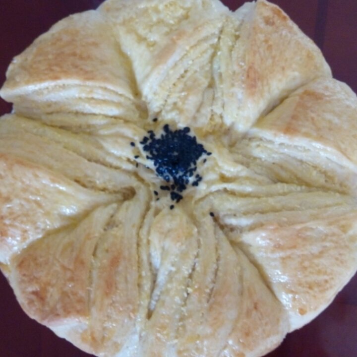 豆沙花式面包