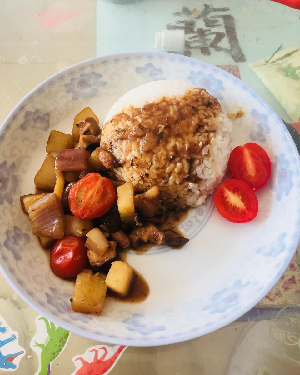 咖哩鸡肉饭