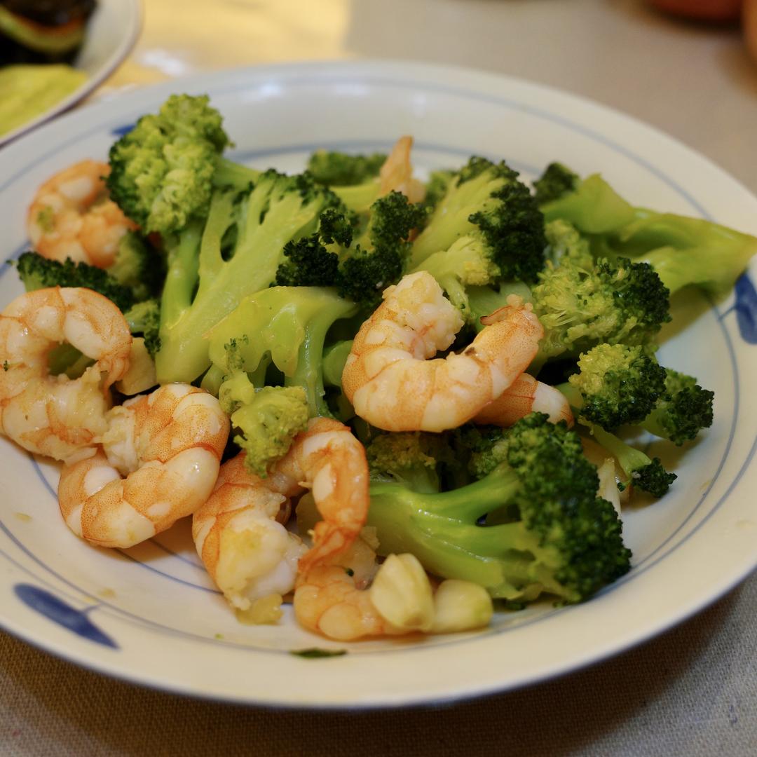 快手西兰花炒大虾