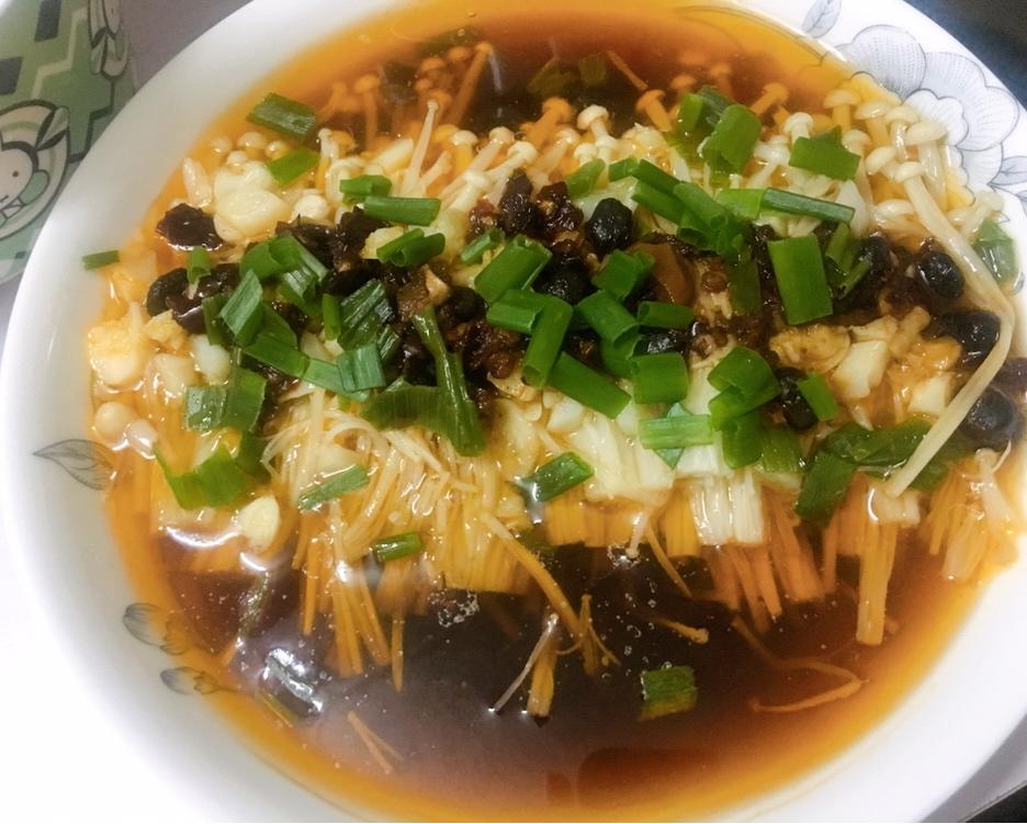 金针菇这样做，超级下饭，专治没食欲