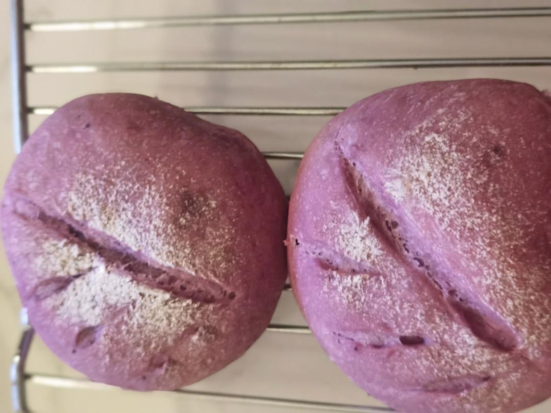 紫薯软欧｜松软香甜