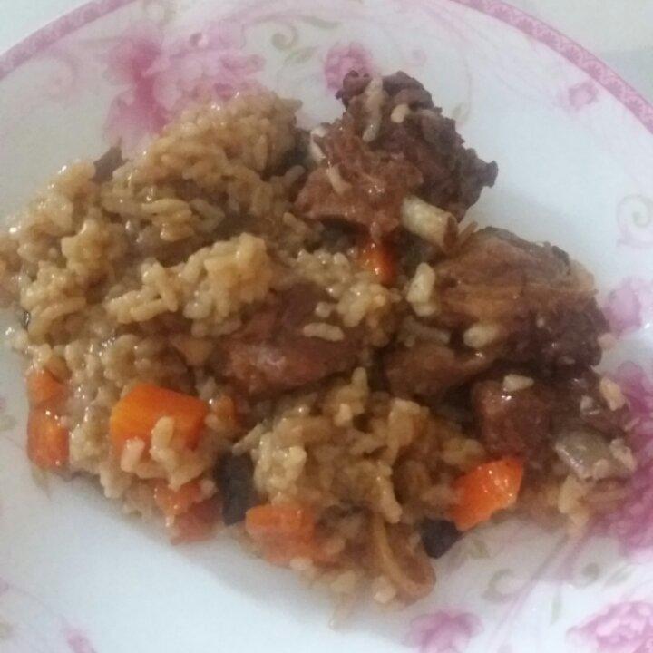 喷香排骨焖饭（爆好吃）