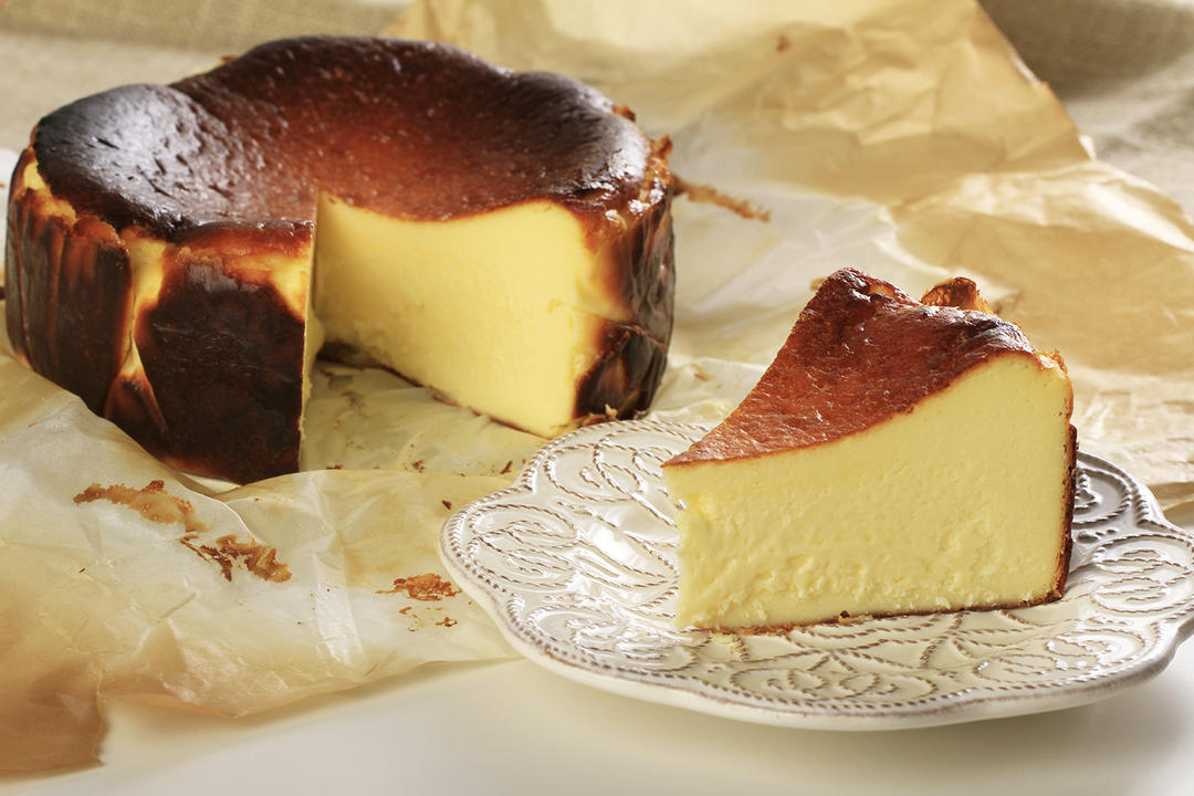 搅一搅就能做的“巴斯克芝士蛋糕”的做法