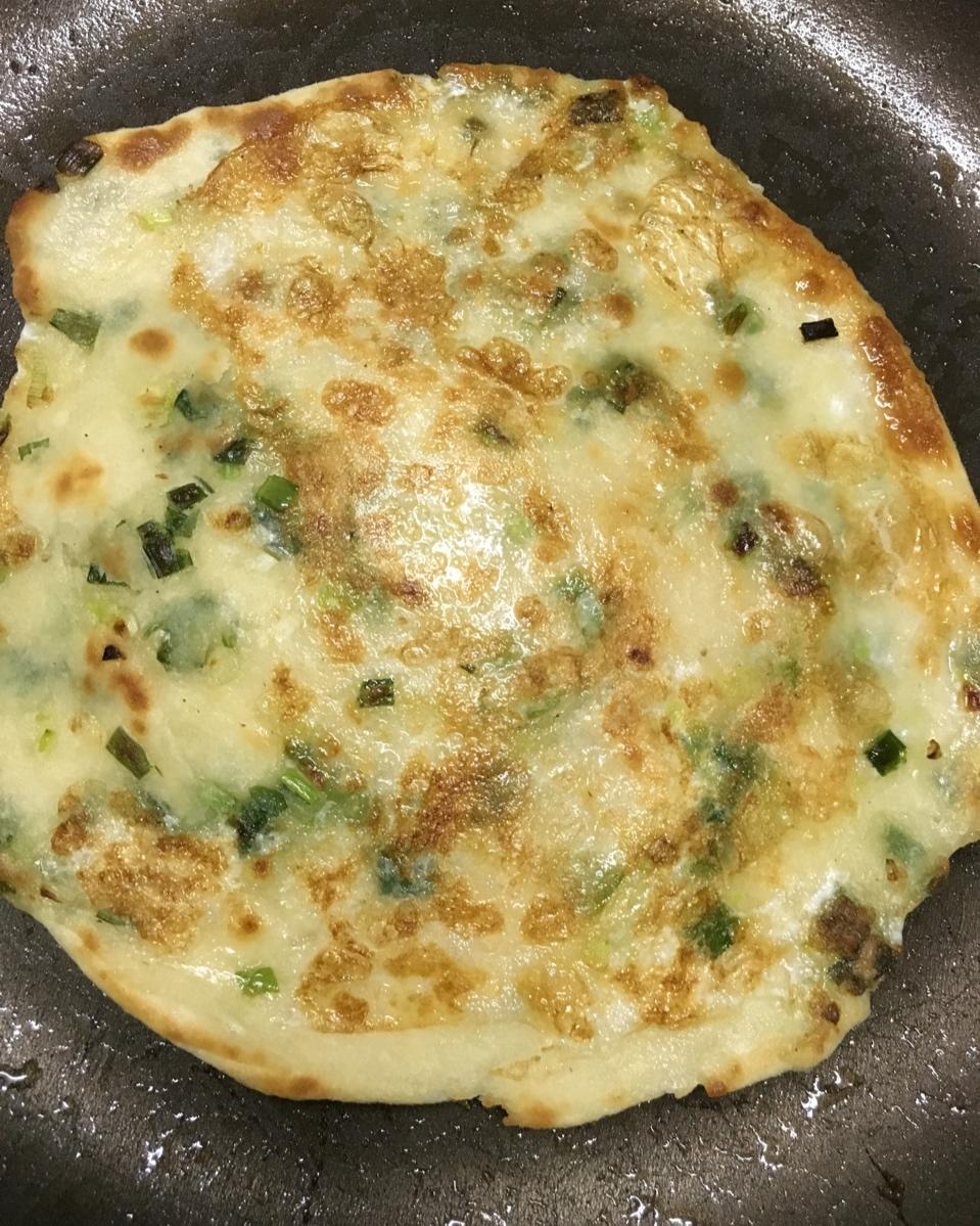 烫面葱油饼（家常简单版）