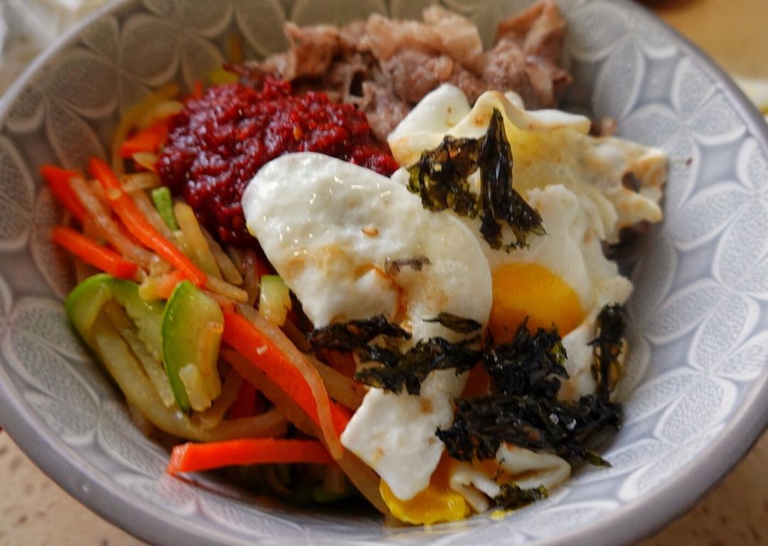 搬来一个很赞的韩式拌饭的方子