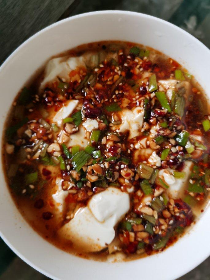 鲜香卤汁豆腐脑