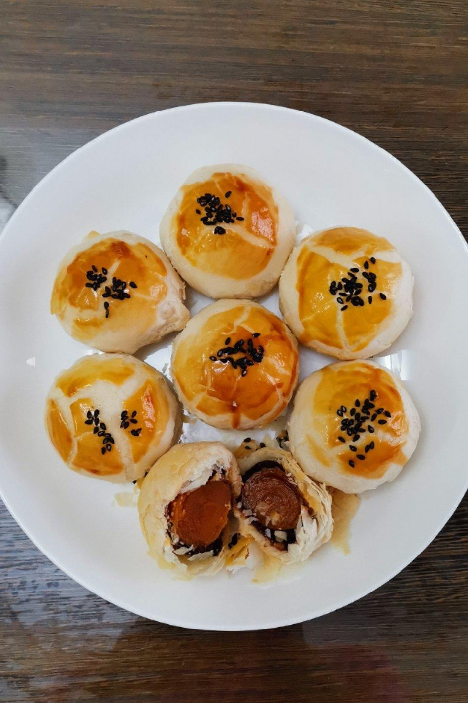 不用揉出膜，传统法和大包酥法蛋黄酥