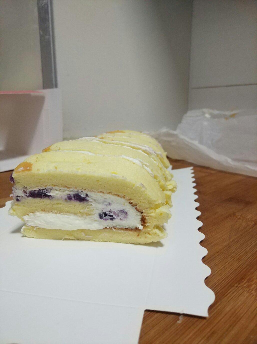 戚风奶油蛋糕卷