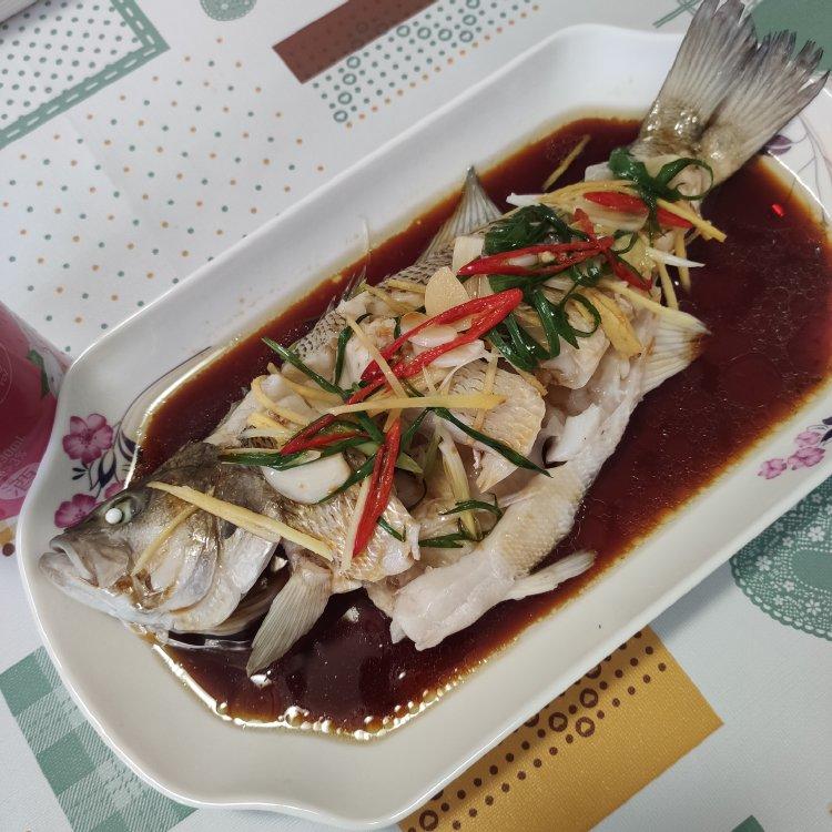 清蒸鲈鱼