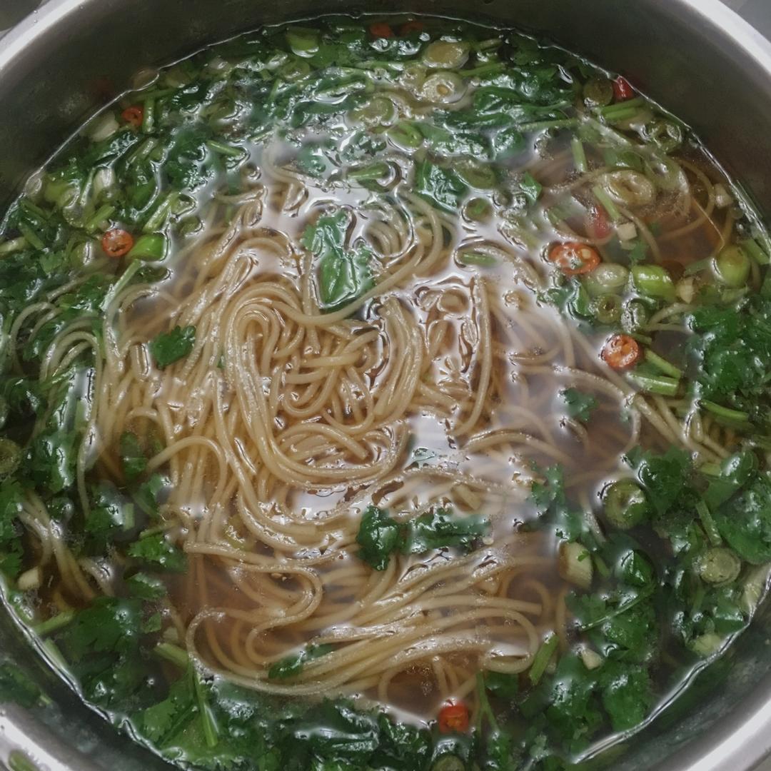 一碗热汤面