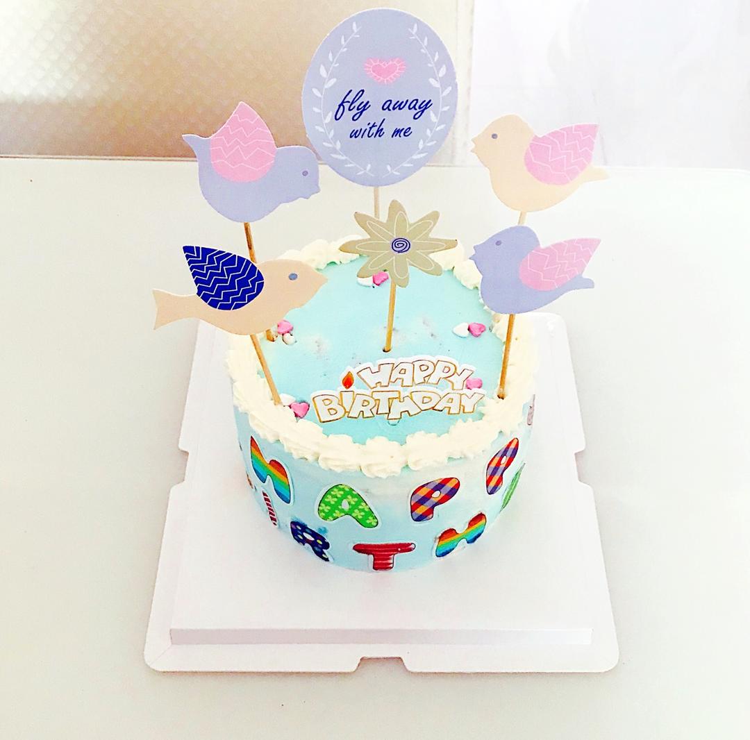 简单奶油裱花水果蛋糕