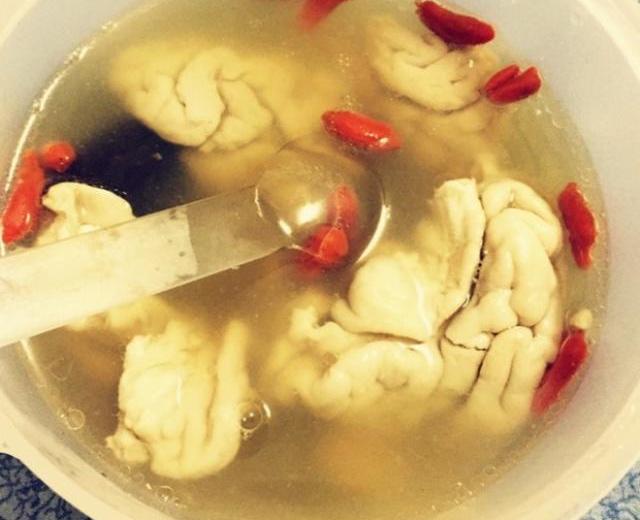 天麻黄芪猪脑汤的做法