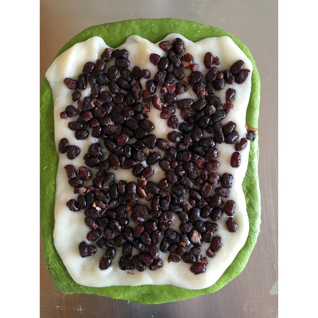 抹茶麻薯红豆软欧包