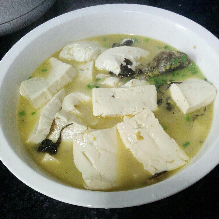 黄骨鱼豆腐汤