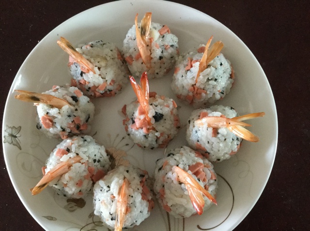 虾仁饭团
