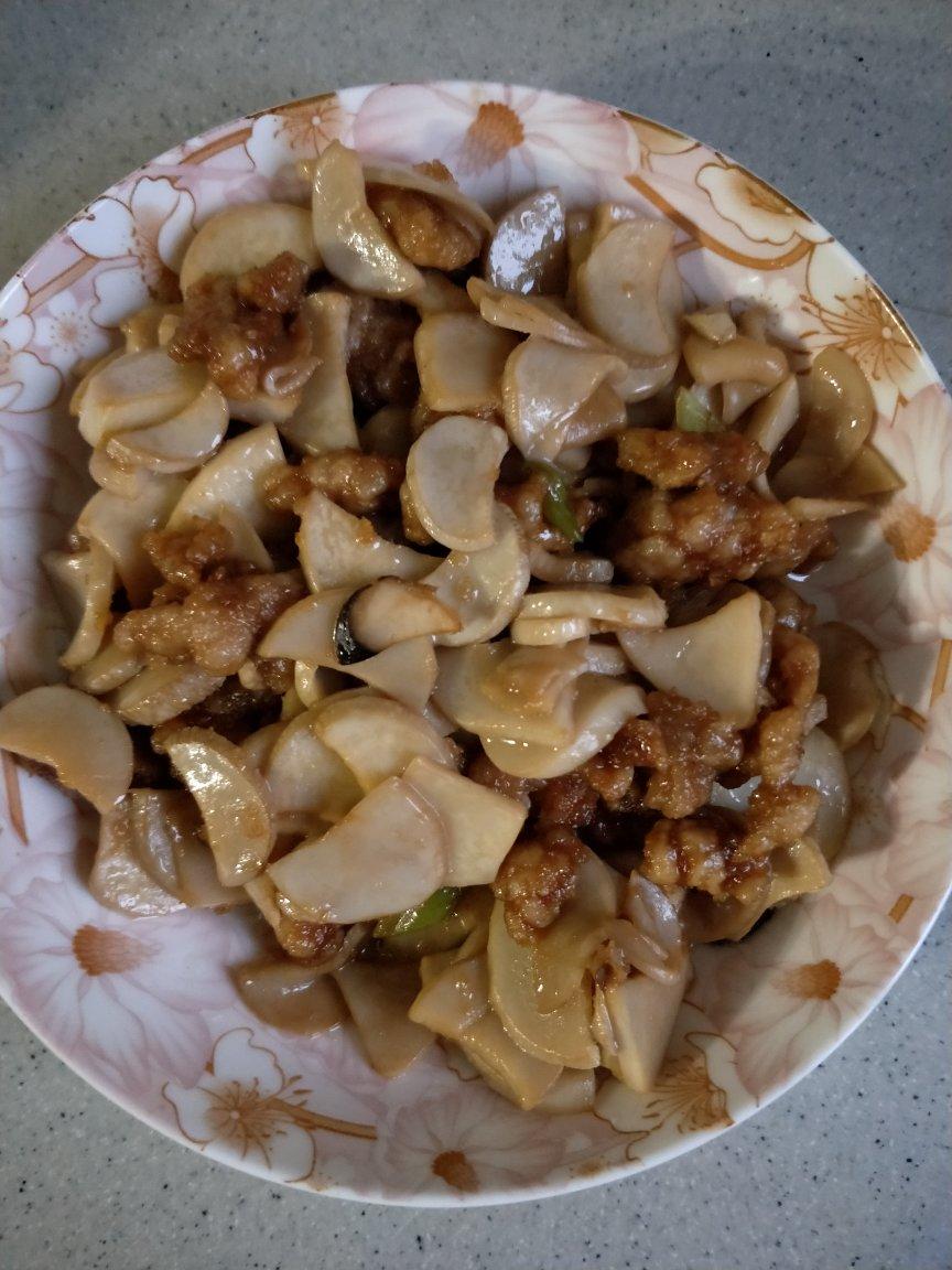 杏鲍菇炒肉片