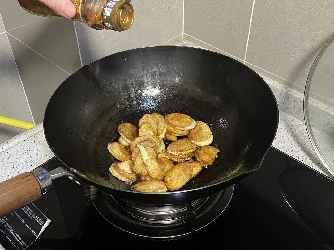 [1～2人食]属于有手就会做的油焖茭白的做法 步骤6