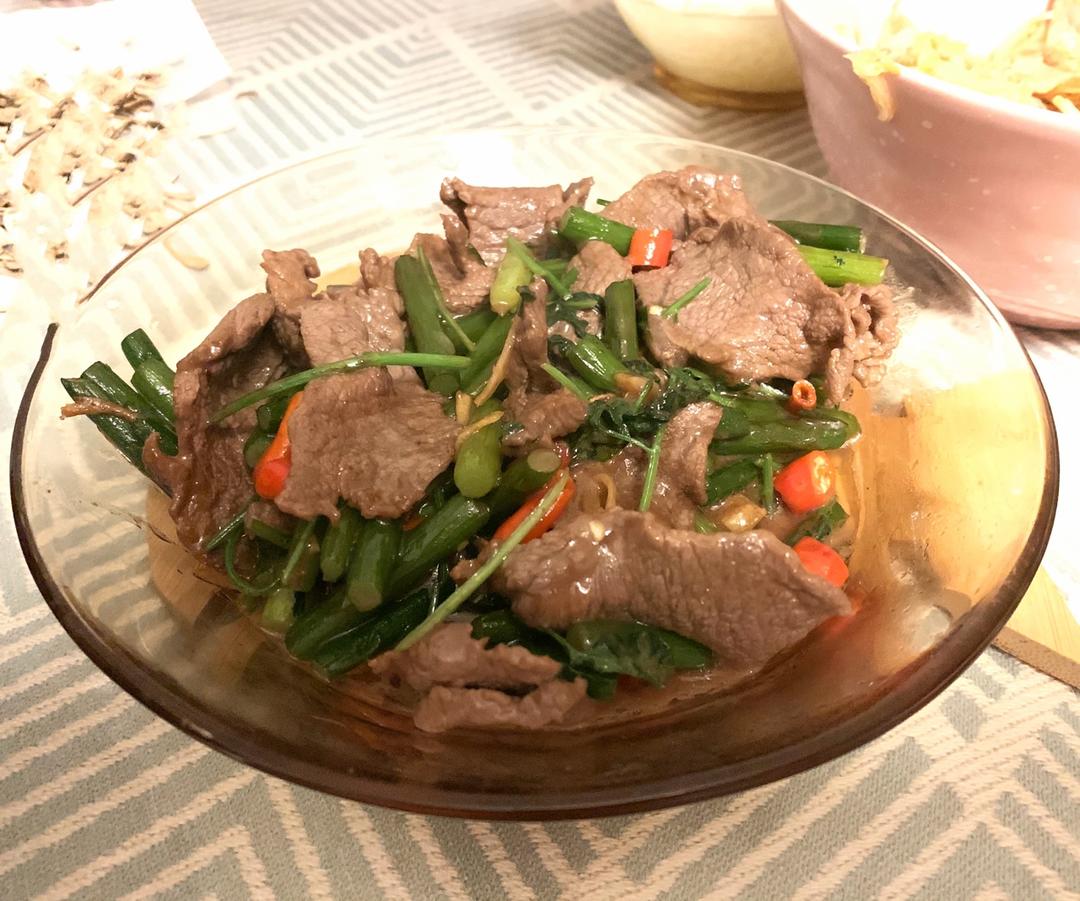 小炒牛肉（小白也可以做的超好吃！！）