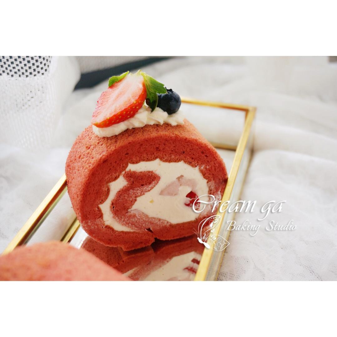 草莓奶冻卷