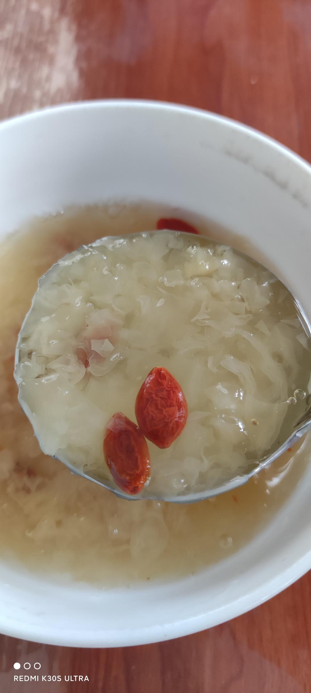 山药银耳汤的做法