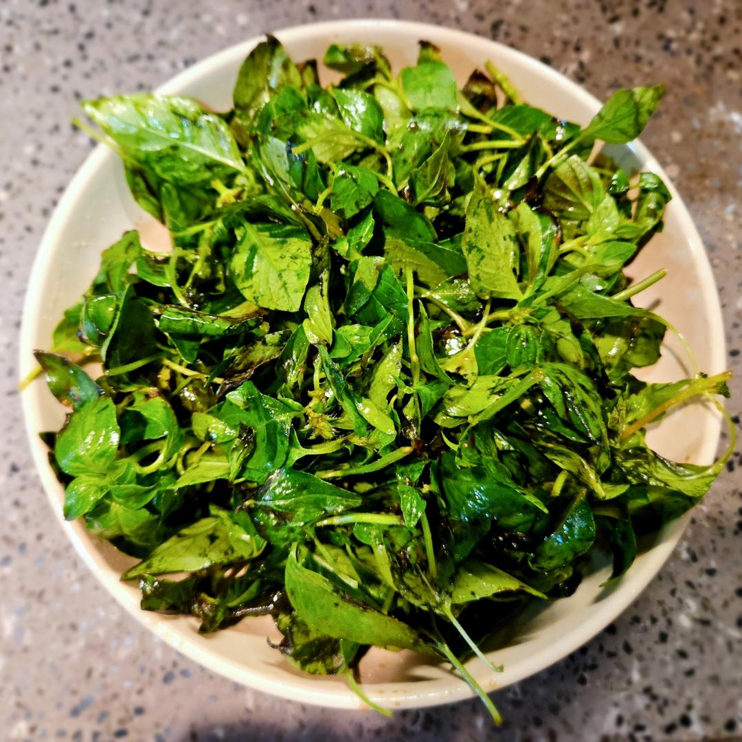 凉拌荆芥