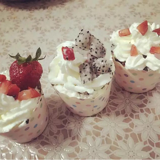 淡奶油纸杯蛋糕