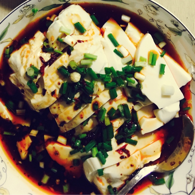 香菜小葱拌豆腐