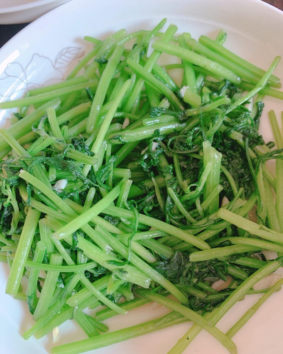 清炒茼蒿