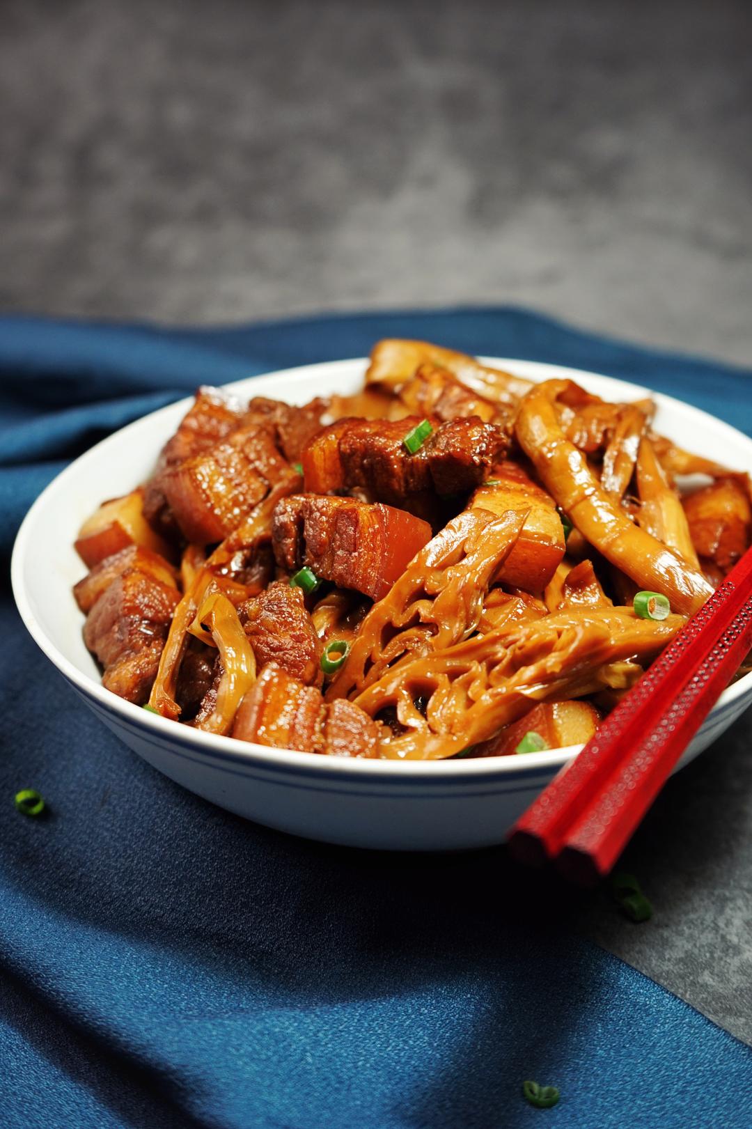 笋干烧肉的做法 步骤10