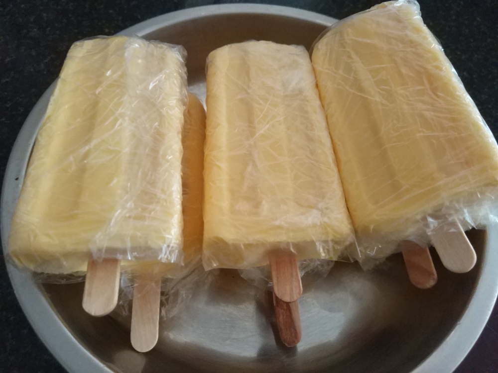 芒果奶油冰棍的做法 步骤3