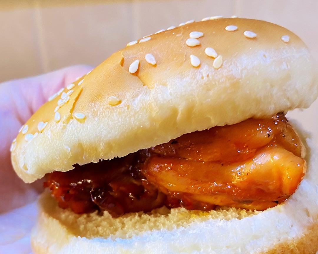 新奥尔良烤鸡腿堡的做法