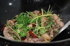 羊肉小炒的做法 步骤4