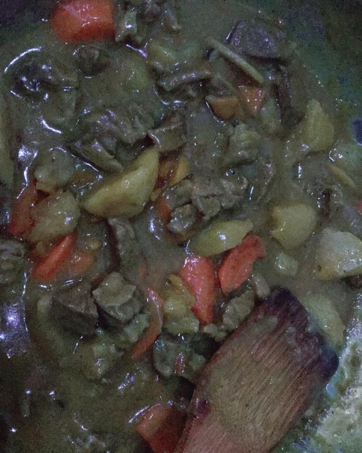 咖喱土豆炖牛腩