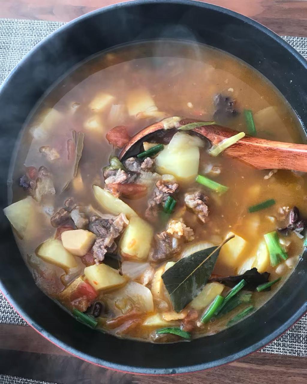 番茄土豆炖牛腩