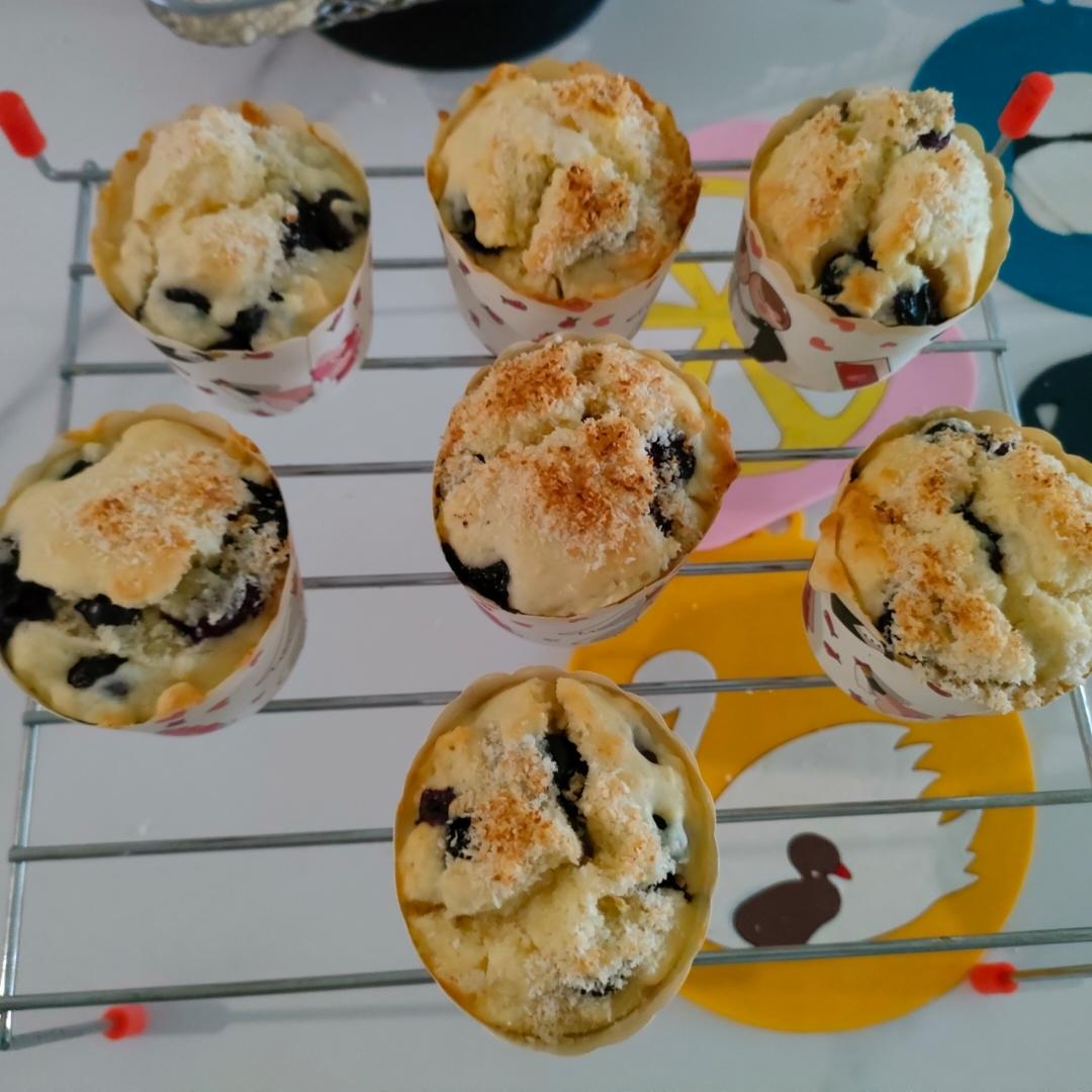 五招烤出一个蓬松湿软的空气玛芬蛋糕