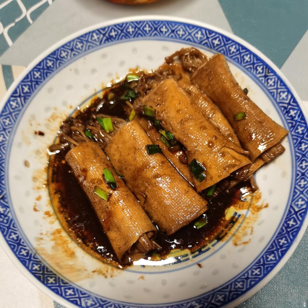 金针菇卷豆腐皮适合减肥吃