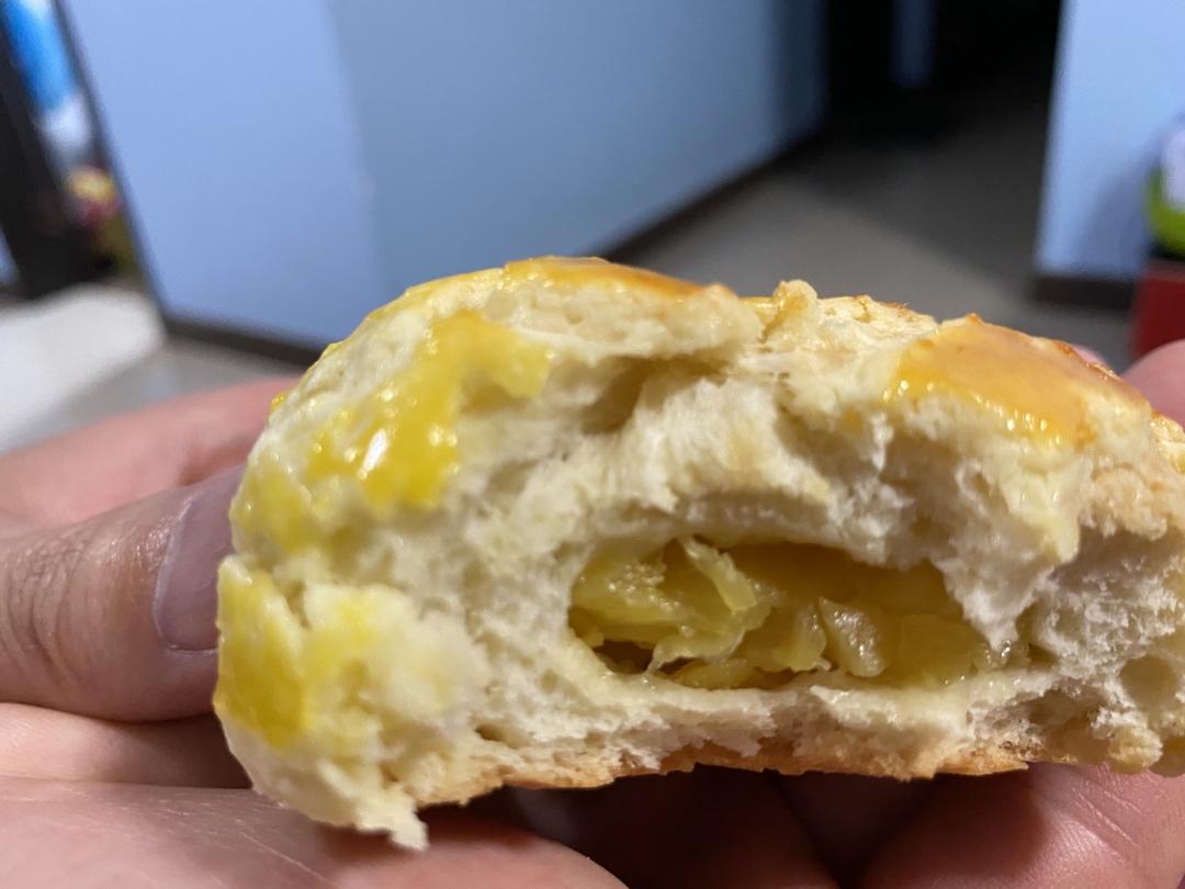 好吃到炸裂的港式菠萝包（附带制作酥皮的小视频）