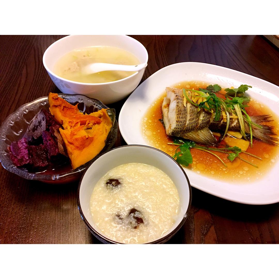 豉油清蒸鱼 清蒸鲈鱼