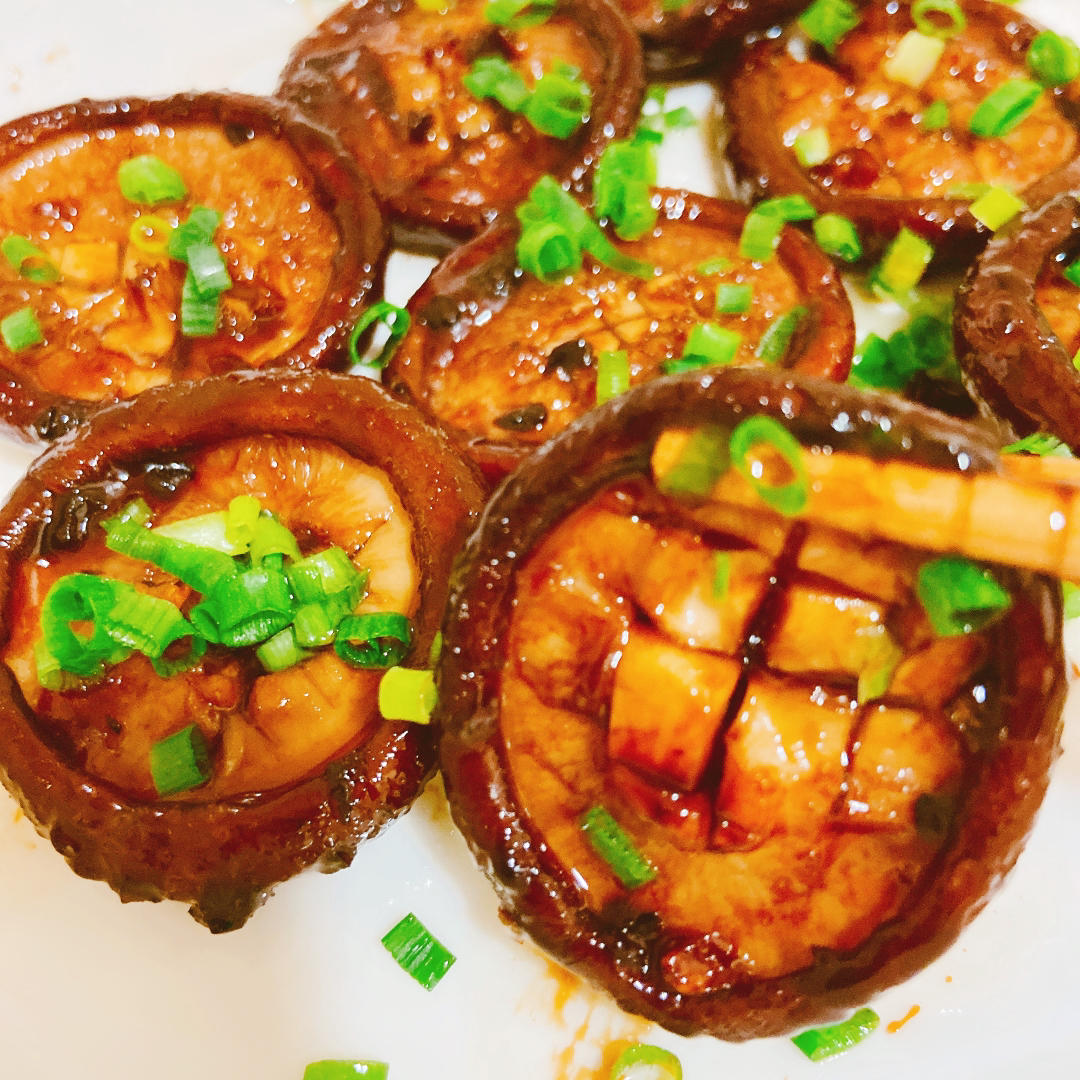 鲜嫩多汁，比鲍鱼还好吃红烧香菇