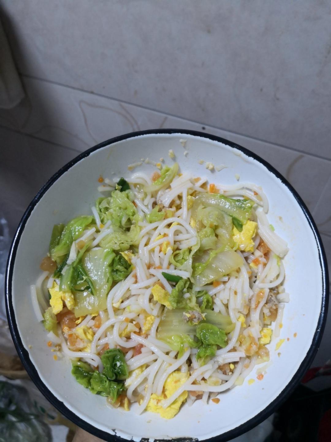 番茄鸡蛋米线