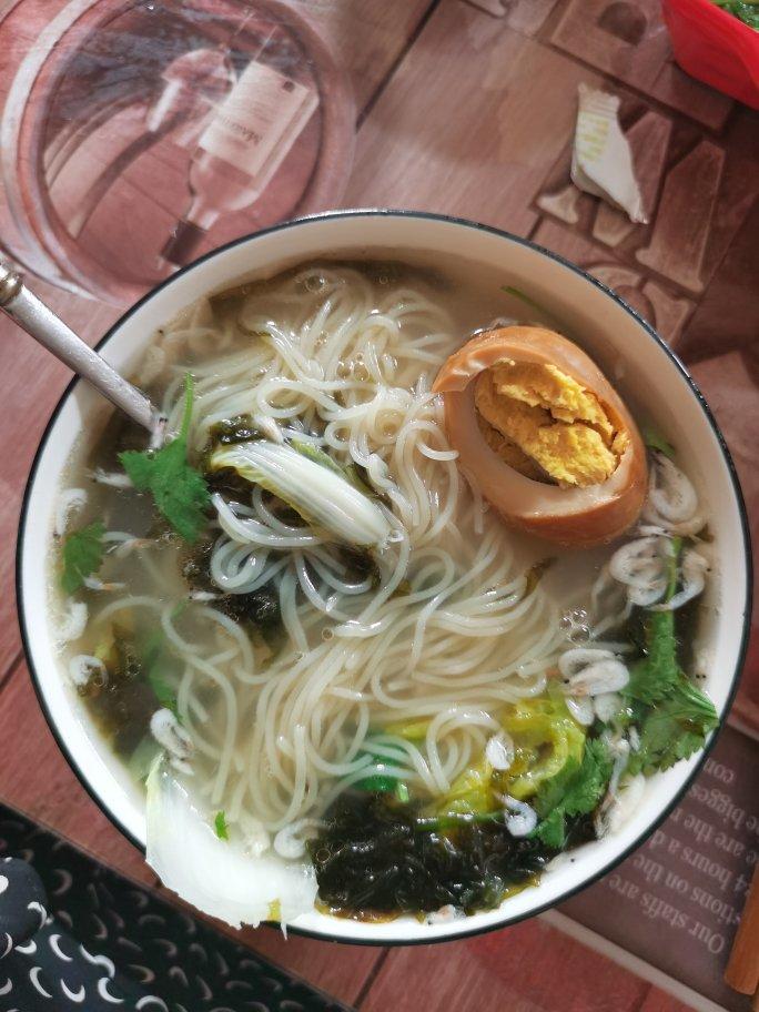 饰品.彩妆做的唐山朝鲜面(热汤)