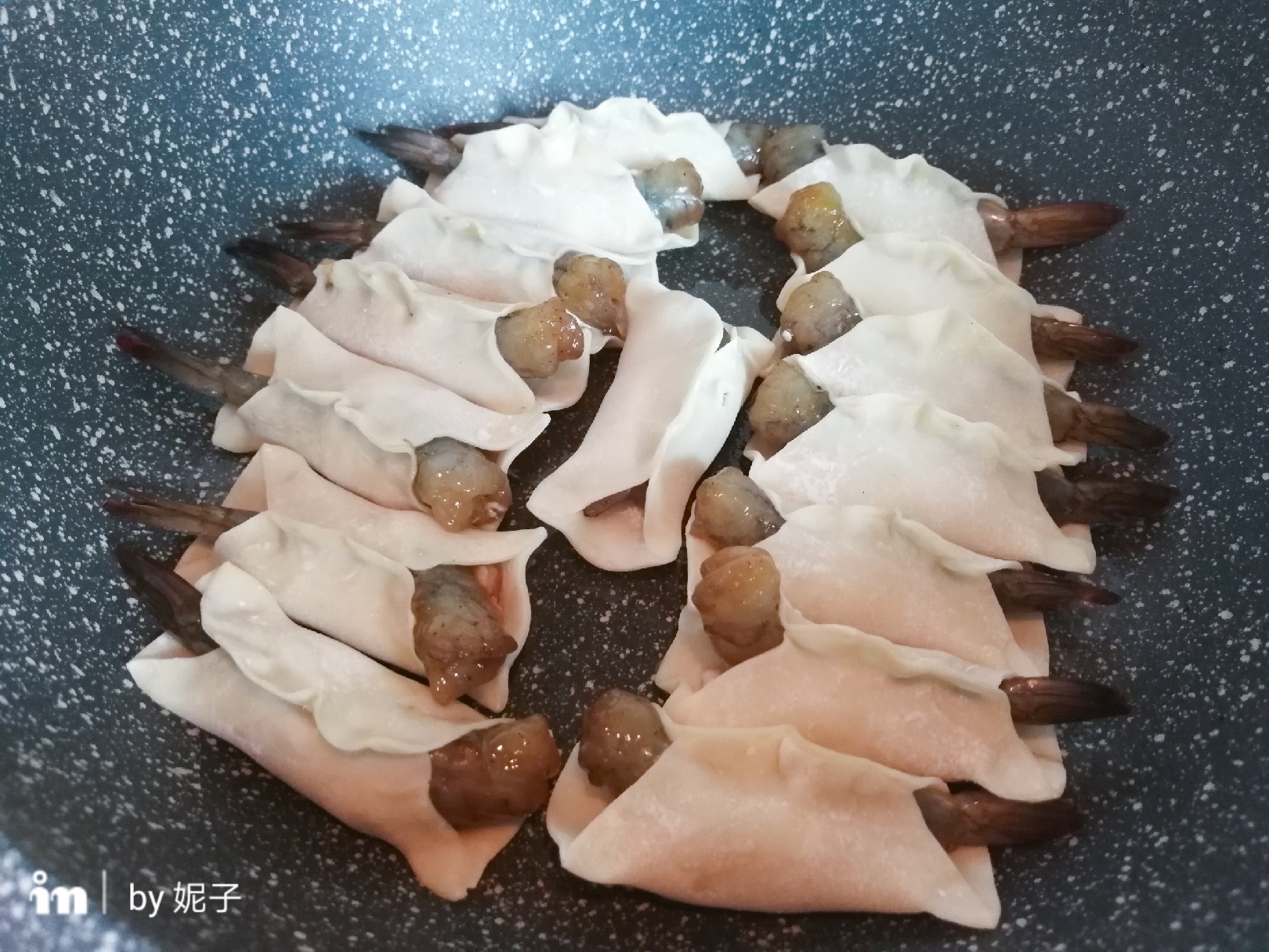 大虾锅贴的做法 步骤5