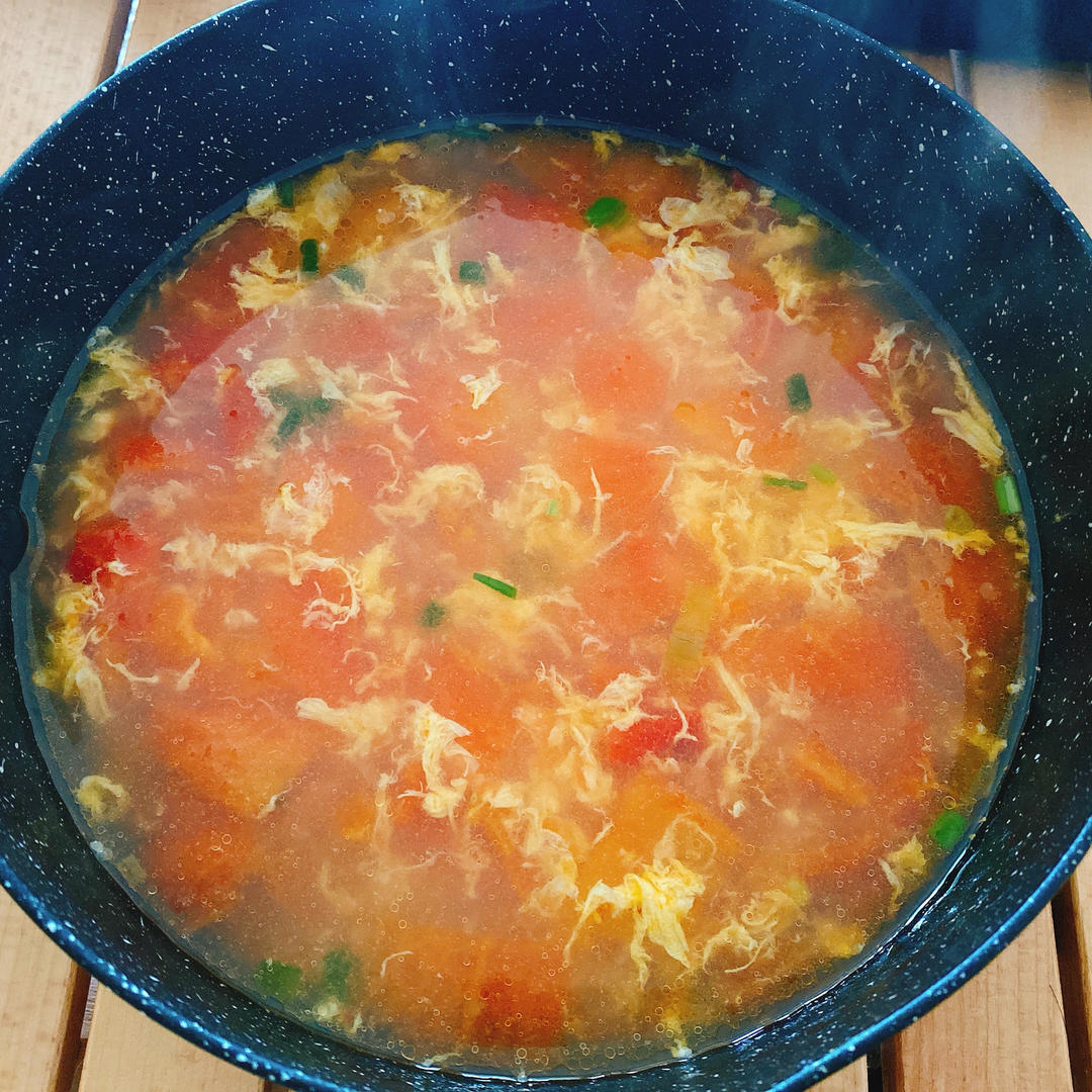 【跟我做不会错】简单又好喝的西红柿鸡蛋汤，家常又营养哦