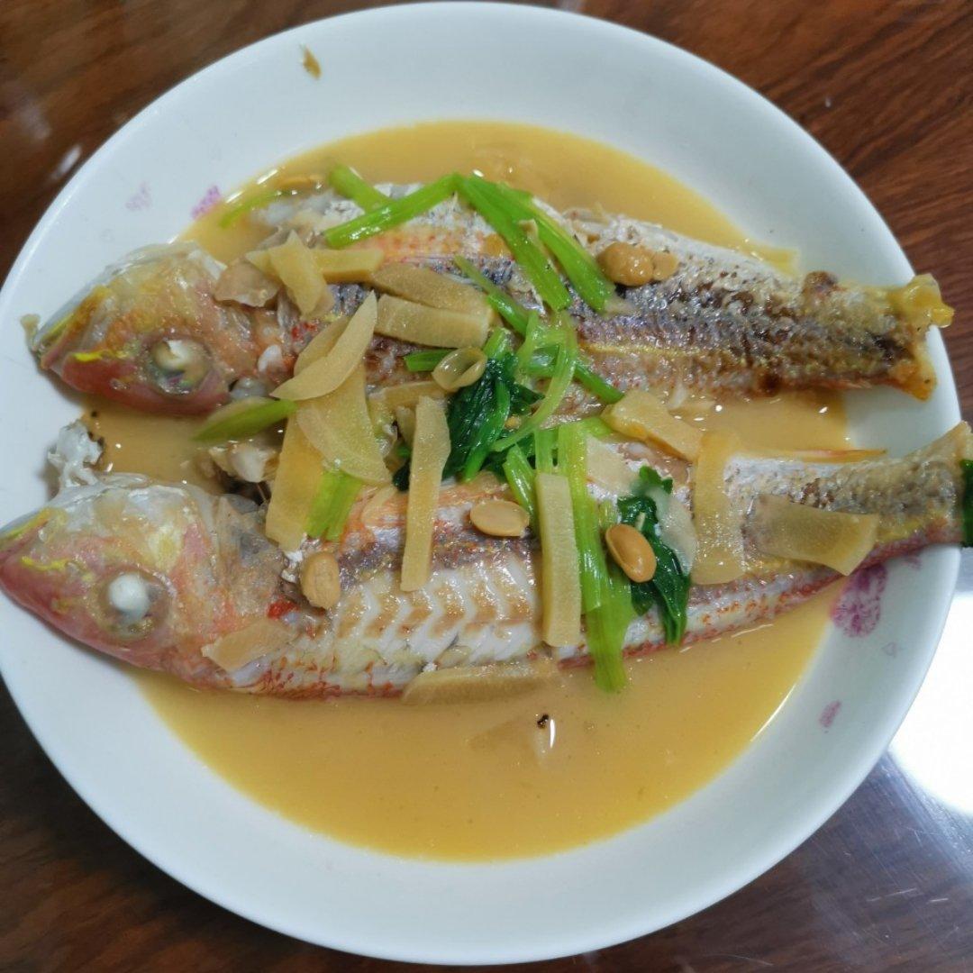豆酱鸡腿鱼