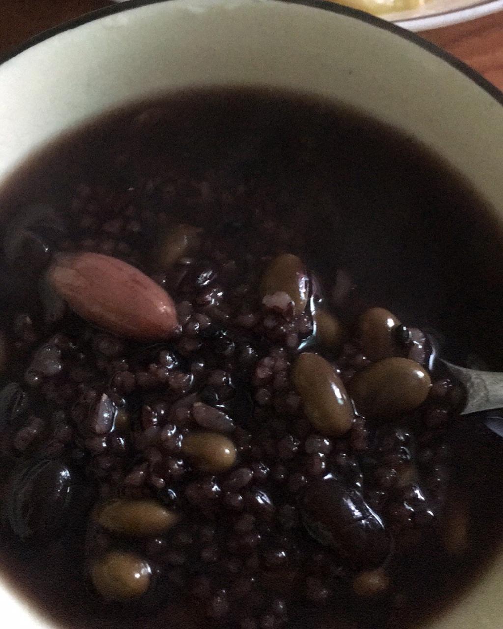 黑米杂粮粥